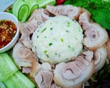Hình bước làm 4 của món Khoai mì quết cuốn bánh tráng
