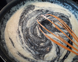 Foto del paso 6 de la receta: Croquetas negras de sepia en su tinta