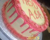 A picture of step 8 of Vanilla cake with butter cream.