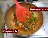 รูปขั้นตอนการทำที่ 10 ของ ไข่ต้มราดผัดกิมจิแตงกวา