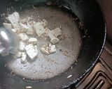 A picture of step 2 of Palak paneer.