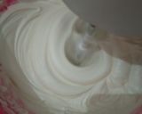 Foto langkah ke 8 dari resep Tiramisu Birthday cake.