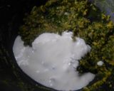 A picture of step 4 of Punjabi Malai Palak.