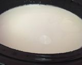 A picture of step 7 of Crockpot Greek Yogurt.