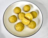 Foto langkah ke 4 dari resep Bola Bola Ubi Keju.