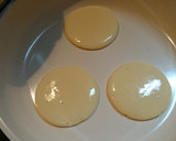 Foto langkah ke 7 dari resep Simple pancake.
