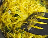 Foto langkah ke 3 dari resep Mie Glosor Cabe Ijo.