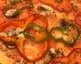 Foto del paso 7 de la receta Pizza 🍕 cuadrada con vegetales crudos🌱