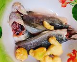 Hình bước làm 1 của món Cá trê kho gừng