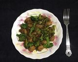 A picture of step 4 of Mushroom Broccoli.