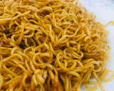 இரண்டே நிமிடத்தில் காரசாரமான மேகி...! (Spicy Maggi Just in 2 Minutes recipe in tamil) ரெசிபி ஸ்டேப் 4 புகைப்படம்