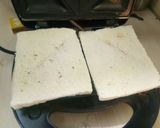 A picture of step 3 of Vegetable grill Toast sandwich.