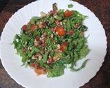 Foto del paso 8 de la receta: Ensalada de rúcula con queso frito, pera en almíbar y vinagreta de orégano