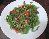 Foto del paso 8 de la receta: Ensalada de rúcula con queso frito, pera en almíbar y vinagreta de orégano