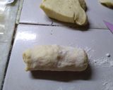 Foto del paso 2 de la receta: Pancitos de leche rellenos de jamón y queso