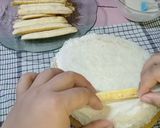 Foto langkah ke 2 dari resep Banana roll.