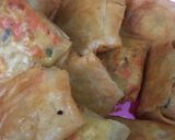 Foto langkah ke 7 dari resep Lumpia Isian Kentang Wortel.
