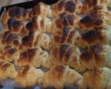 Foto del paso 5 de la receta: Medialunas de manteca