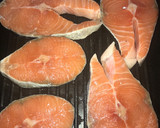 Foto del paso 1 de la receta: Salmón al horno con sus patatas 🥔