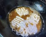 A picture of step 2 of Noodles Soup.