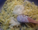 Foto del passaggio 7 della ricetta Reginelle con filetto di pesce persico mantecate con crema di acciughe e porro