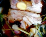 Hình bước làm 2 của món Thịt ba chỉ (rọi) om xì dầu