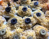 Foto del paso 20 de la receta: Huevos rellenos de tres sabores