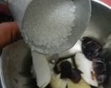 தேங்காய் பூ மில்க் ஷேக்(coconut flower milkshake recipe in tamil) ரெசிபி ஸ்டேப் 2 புகைப்படம்