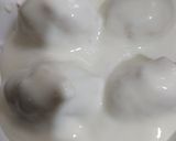 A picture of step 8 of Dahi Bhalle chaat.