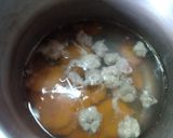 รูปขั้นตอนการทำที่ 2 ของ ต้มจืดหมูสับ เต้าหู้ไข่ คลีน