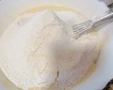 Foto del paso 3 de la receta: Coca mal feta de yogur de limón