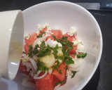 Foto del paso 2 de la receta: Bruschetta de sandía con queso feta y hierbabuena