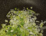 Foto del paso 2 de la receta: Salsa blanca de verdeo