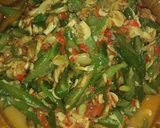 Foto langkah ke 7 dari resep Ebi tumis kacang panjang.