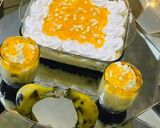 A picture of step 6 of Banana custard cream cheese pie.