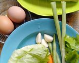 Foto langkah ke 1 dari resep Oseng sayuran, kekian, orak arik telur.