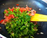 A picture of step 4 of Pav Bhaji Maggi.