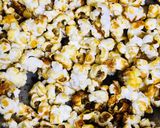 A picture of step 1 of Instant caramel popcorns.
