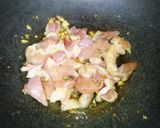 รูปขั้นตอนการทำที่ 2 ของ ข้าว(ผัด)หมูแดง
