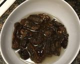 Foto del paso 1 de la receta: Salsa con hongos de pino