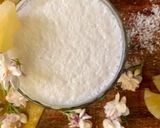 A picture of step 2 of 3 ingredient Refreshing Piña Colada 🍸🍍🥥.