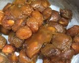 A picture of step 2 of Aaloo Bukhara / Plum Chutney.