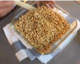 A picture of step 6 of Homemade Natto.