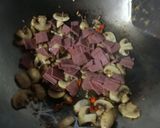 Foto langkah ke 3 dari resep Fusilli Aglio Olio Smoked Beef.