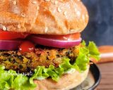 A picture of step 11 of Aloo Methi Tikki Burger.