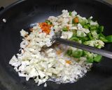 મુંબઈ સ્ટાઇલ તવા પુલાવ (Mumbai Style Tava Pulao Recipe In Gujarati) રેસીપી સ્ટેપ2ફોટો