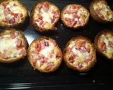 A picture of step 5 of Bun-pizza.