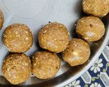 A picture of step 5 of Peanuts and fried gram Burfi.