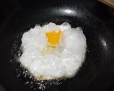 Foto langkah ke 1 dari resep Telor Ceplok bumbu kecap.