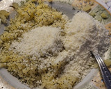 Foto del paso 2 de la receta: Tortitas de patata con queso y especias